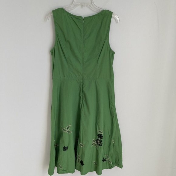 eShakti Green Dress with Black Floral Embroidery - Picture 4 of 7